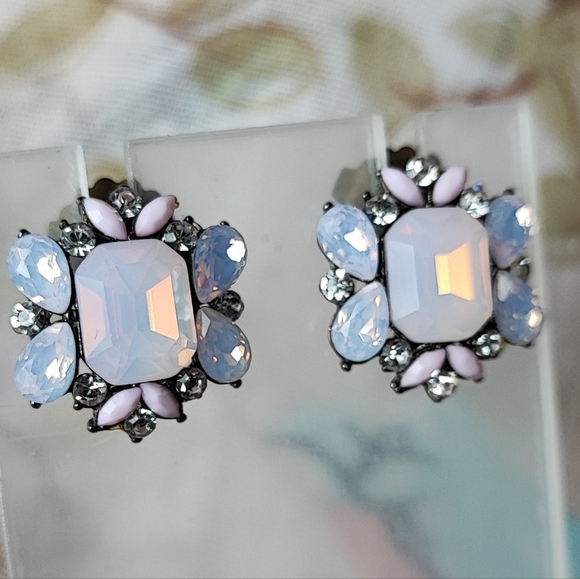 Pink Opaline Emerald Cut Teardrop Unsigned Pierced Earrings - Picture 3 of 11